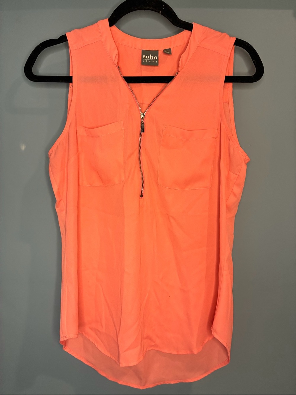 New York & Company SOHO Jeans Coral Zip-Front Sleeveless Top size small like new